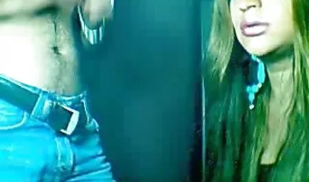 دو دختر مست همسر عکس کوس و کون سکسی همسر یکی از دختران را ماساژ می دهند