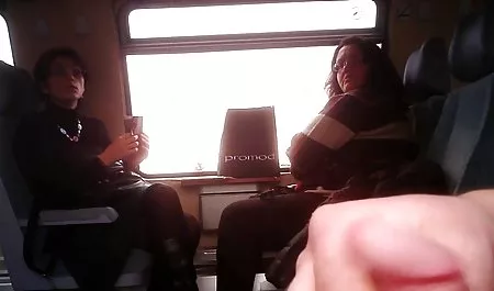 Cumshot در عكس كس شهواني مهبل سبزه جوان